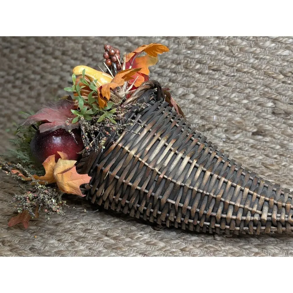Vintage Wicker Basket Cornucopia Horn THANKSGIVING Harvest Fall Centerpiece